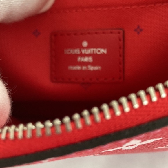 Nwot Louis Vuitton Escale Neverfull MM Pochette - Picture 5 of 10